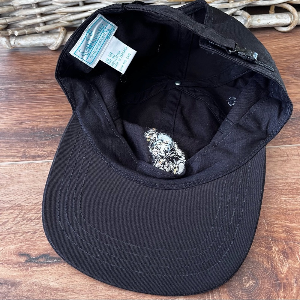 Walt Disney Collectors Society Jiminy Cricket black hat with embroidered front - Picture 4 of 4